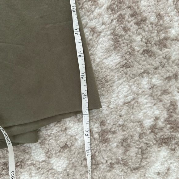 VAKKO green tank and pants set - Picture 6 of 10